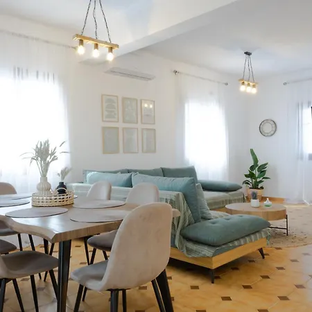 Dvillas * Svoronata